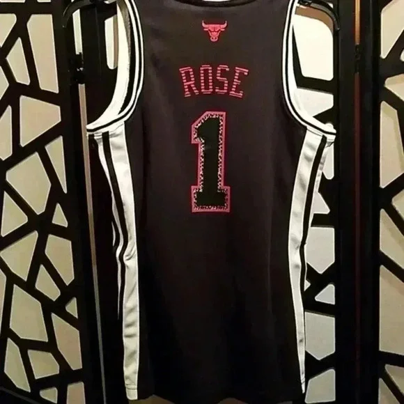 NWOT bulls Jersey - Picture 5 of 5